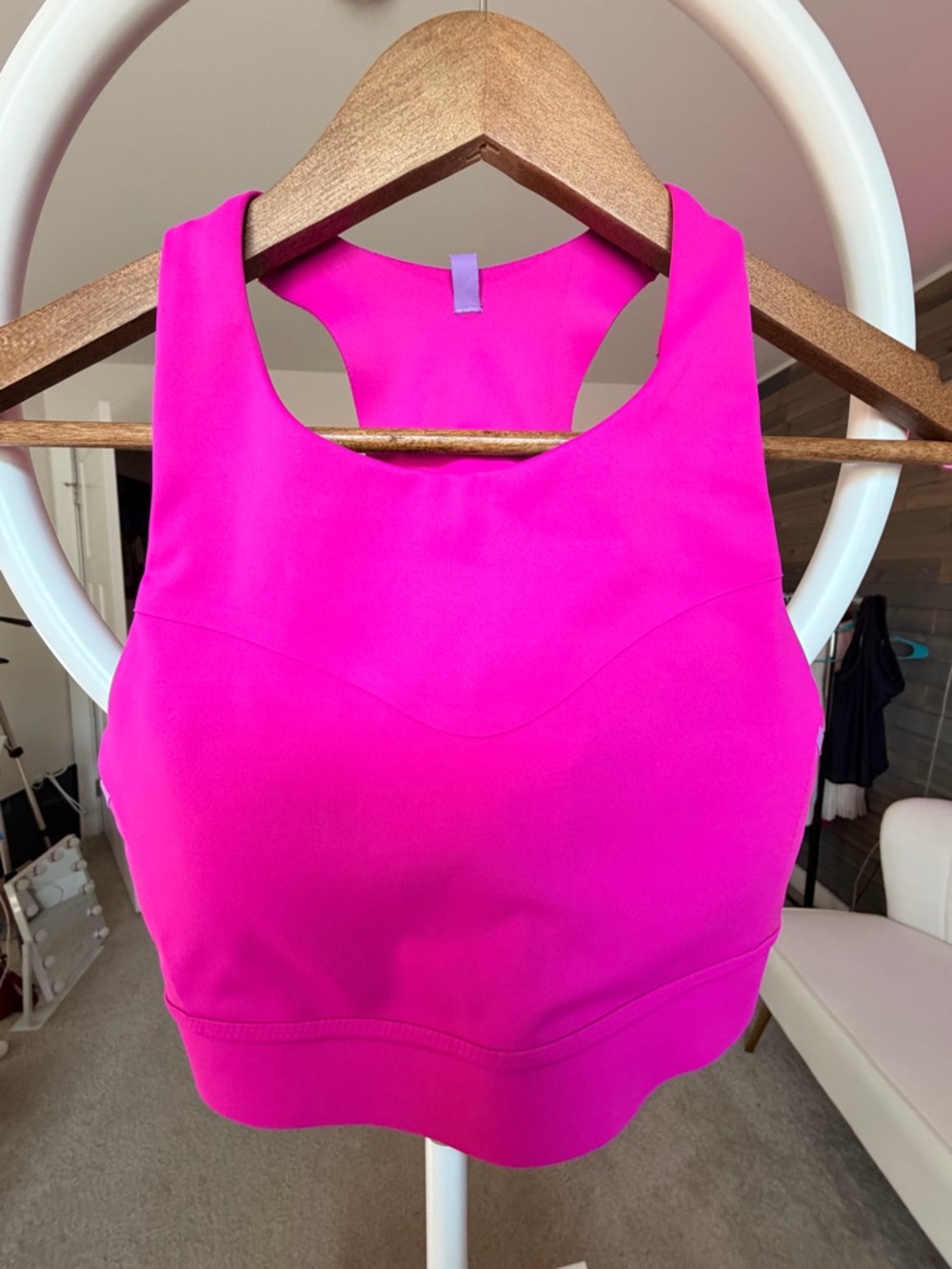 Brooks Running Women’s 3 Pocket Sports Bra size 32DD/E